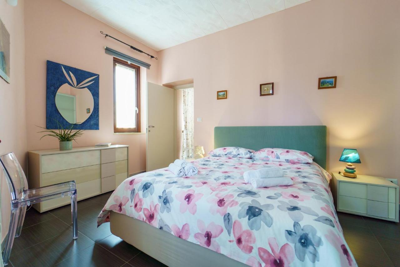 Siracusa Comfy & Central Apartment With Terrace シラクーサ エクステリア 写真
