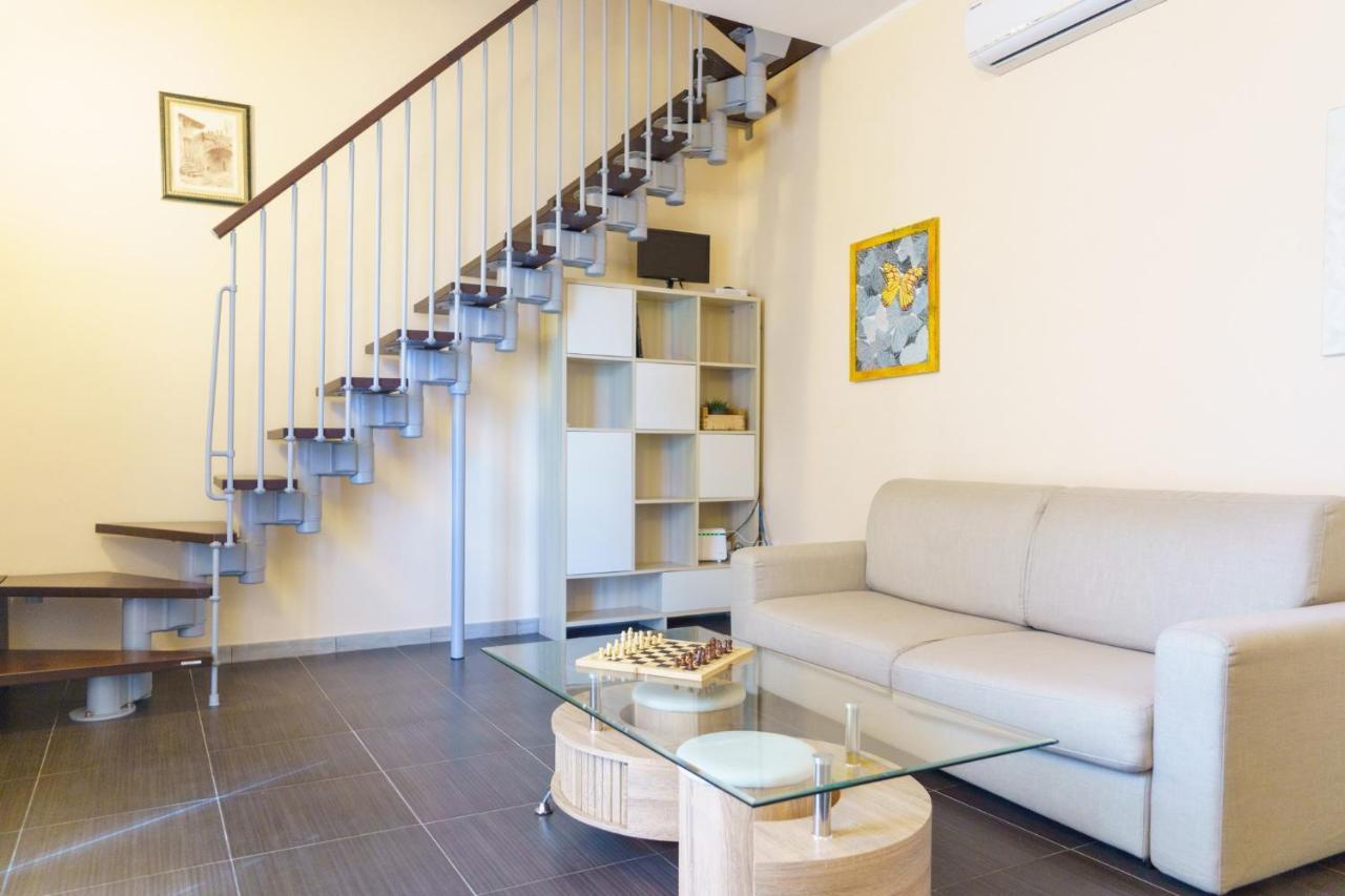 Siracusa Comfy & Central Apartment With Terrace シラクーサ エクステリア 写真
